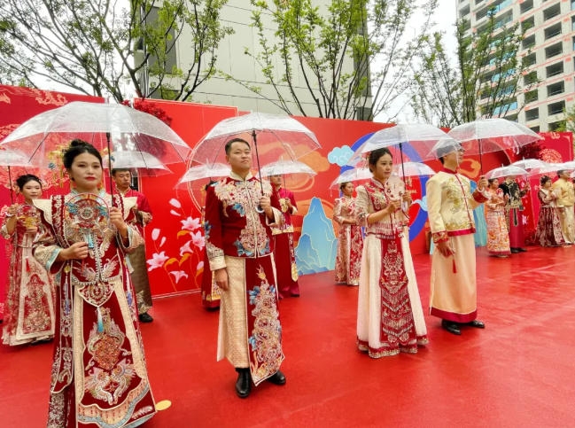 七夕见证 爱在淄博 | 从联谊相遇到婚礼相守 工会“鹊桥”温暖全城